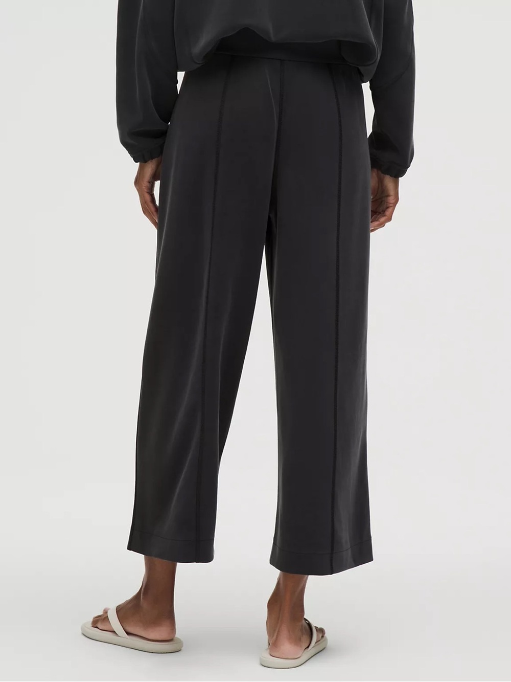 Lululemon Softstreme High-Rise Wide Leg Cropped Pants Gray Size Small - Picture 3 of 13